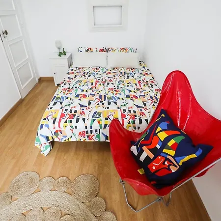 Nova Casa Colorida Perto De Belem